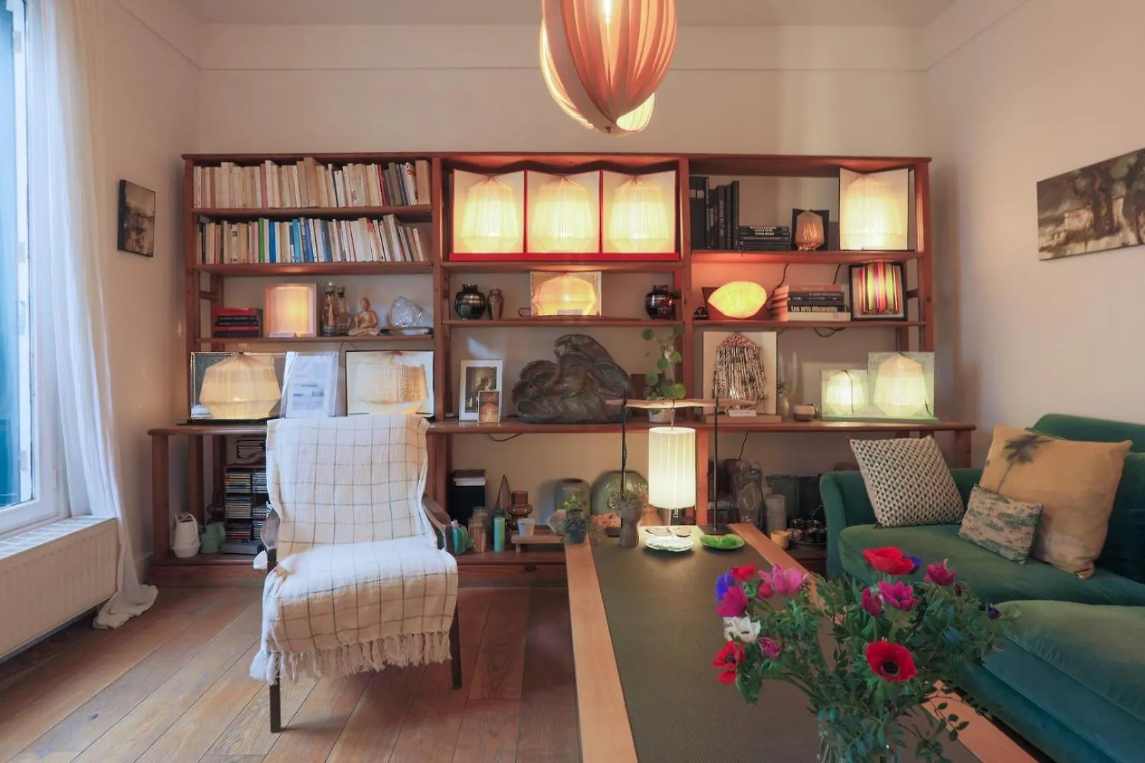 The Iris - Cosy Spacious House & Terrace Paris France