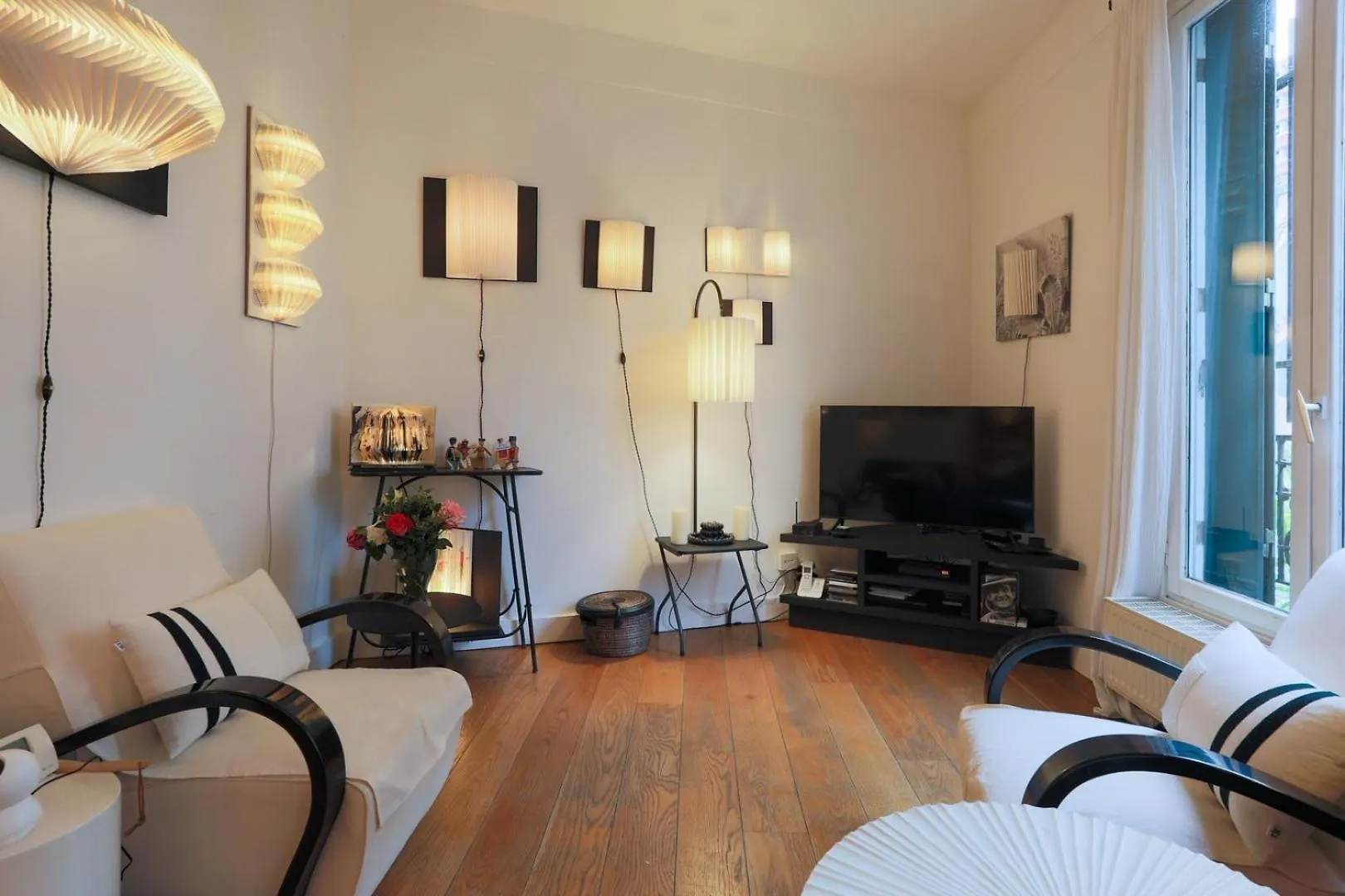 The Iris - Cosy Spacious House & Terrace Paris 0*,